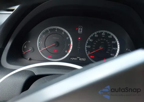 2011 Honda Accord 2.4 Se z USA, uszkodzony, nr VIN 1HGCP2F65BA038936